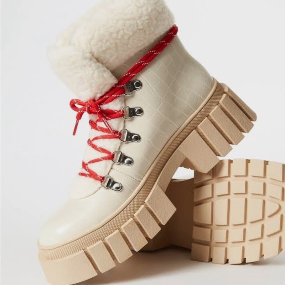 •Leigh• Lug Sole Sherpa Plus Croc Print Winter Ready Bootie (New in Box)